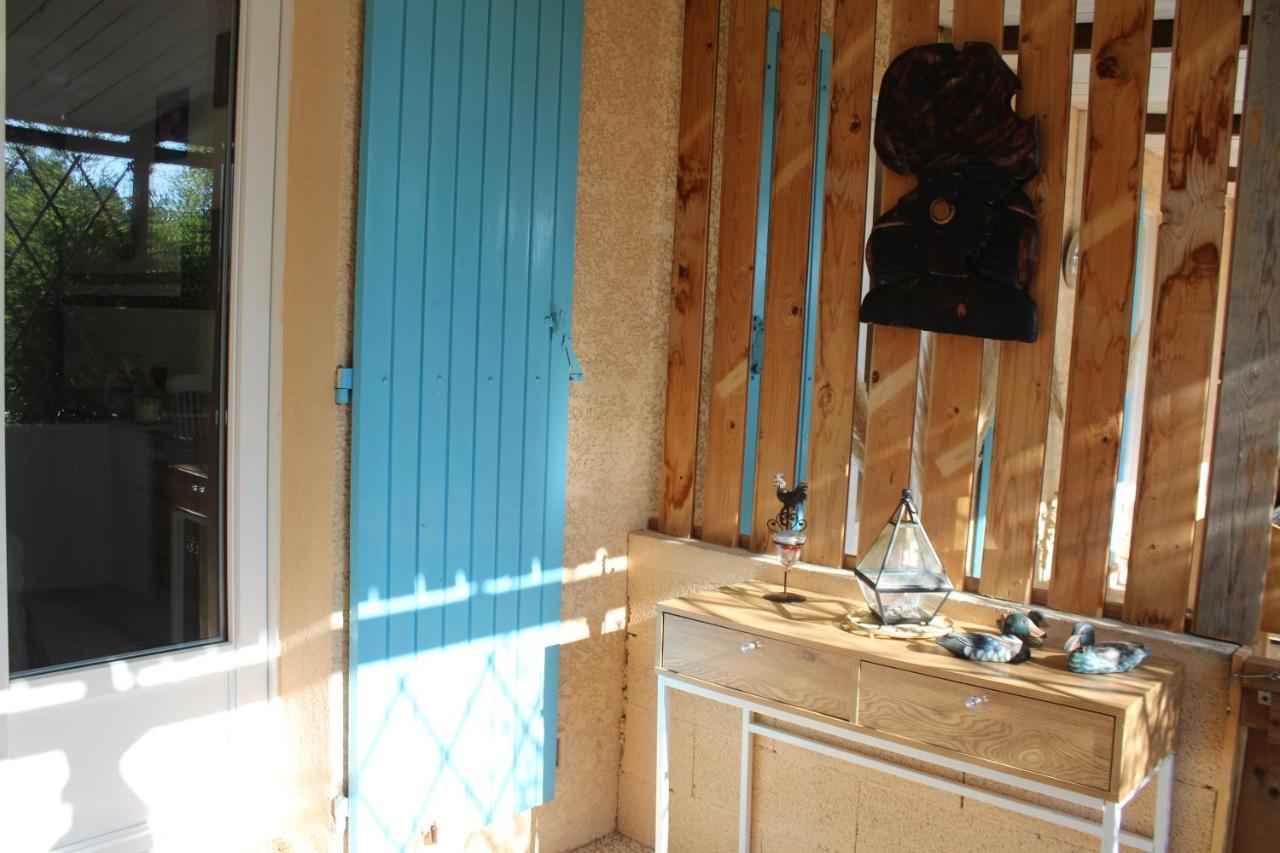 Philippe & Marie, A Louer Petite Chambre Chez L'Habitant Avec Terrasse Dans Villa, Au Pied Du Luberon 屈屈龙 外观 照片